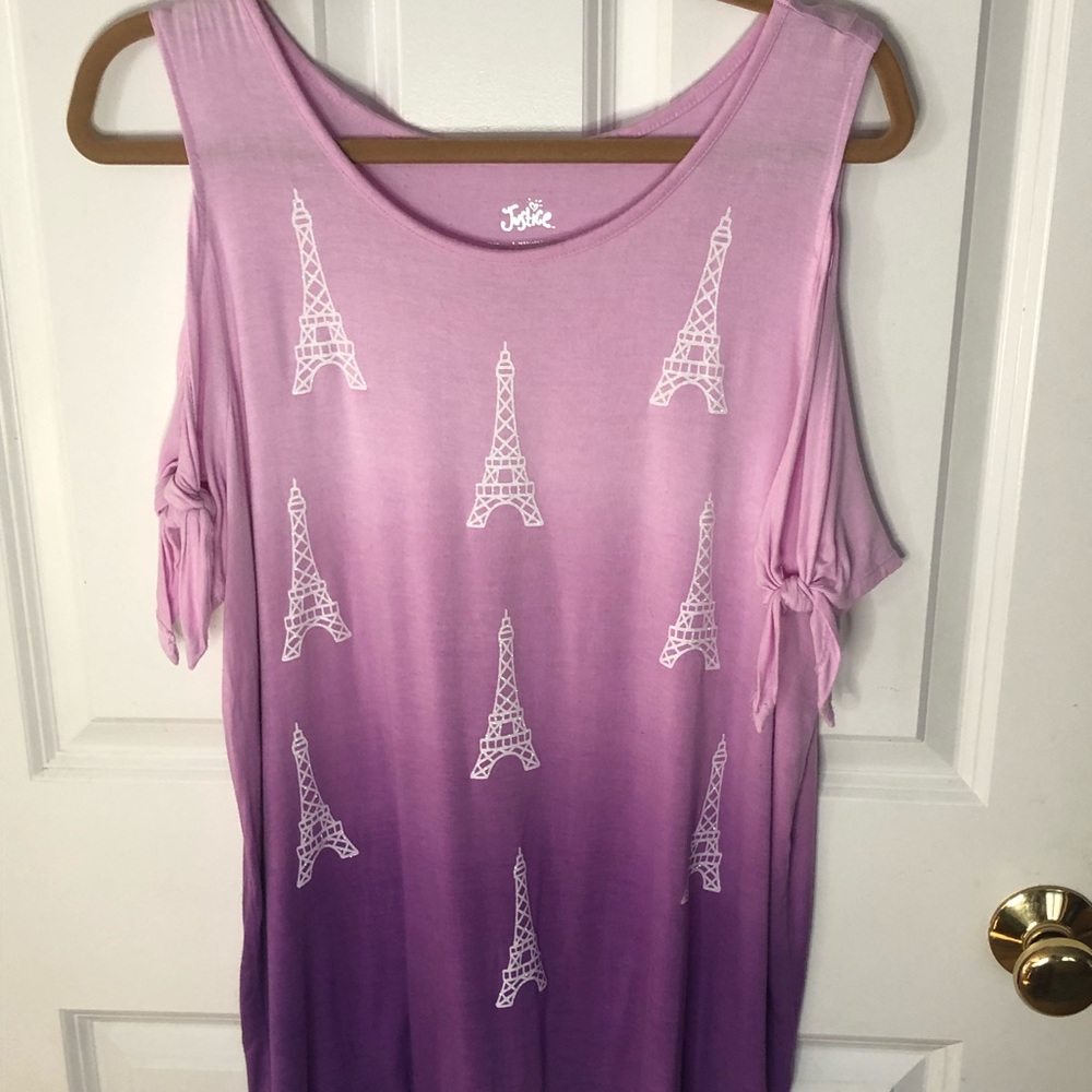 the colors are purple light pink and white